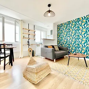 Le Bali - Proche De La Gare - Deluxe - Tout Confort - Lumineux - Internet Haut Débit Fibre - 1 Chambre - Netflix Lorient